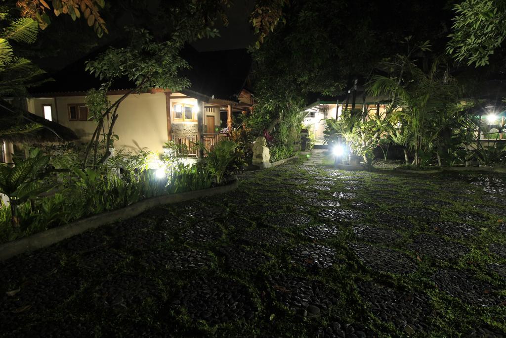 Villa Bale Seni Mataram Kültér fotó
